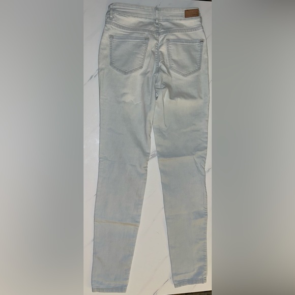 Garage Light Wash Jeans - Picture 3 of 4